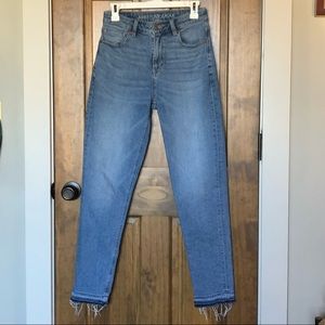 American eagle mom jeans
